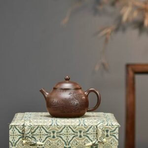 “Pan” Classic Landscape Yixing Teapot